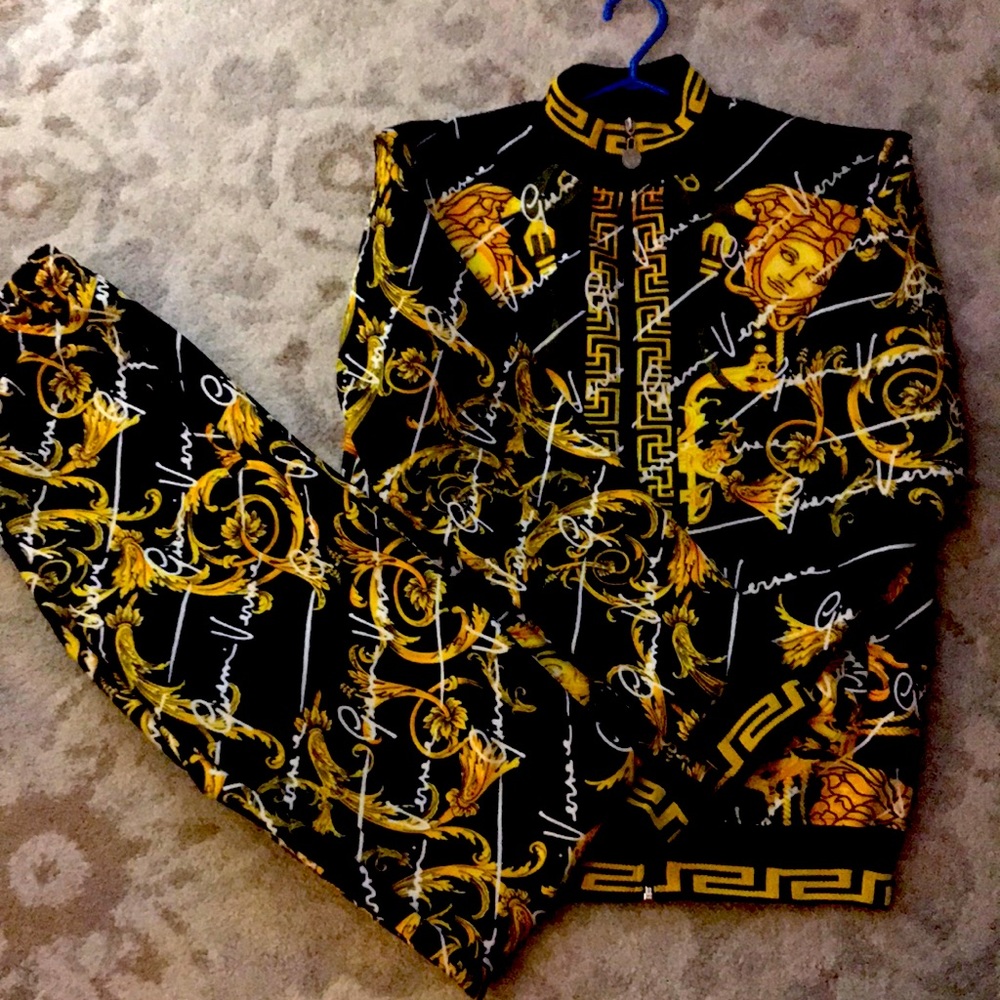 Gianni Versace 💥 Large Track Suit 🔥👑